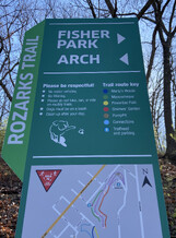A Rozarks trailhead sign